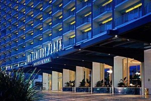 Hyatt Century Plaza's Incredible Vegan Options at Breeze Restaurant in Los Angeles