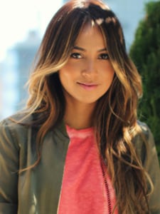 Julie Sarinana Headshot