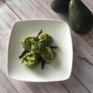 smoky vegan avocado pesto pasta