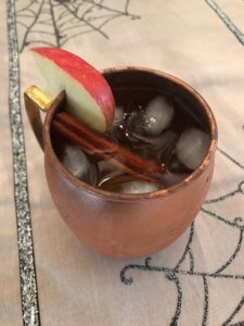 fizzy caramel apple cocktail recipe