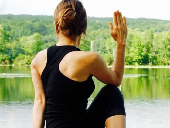 cropped-vacation-yoga.jpg