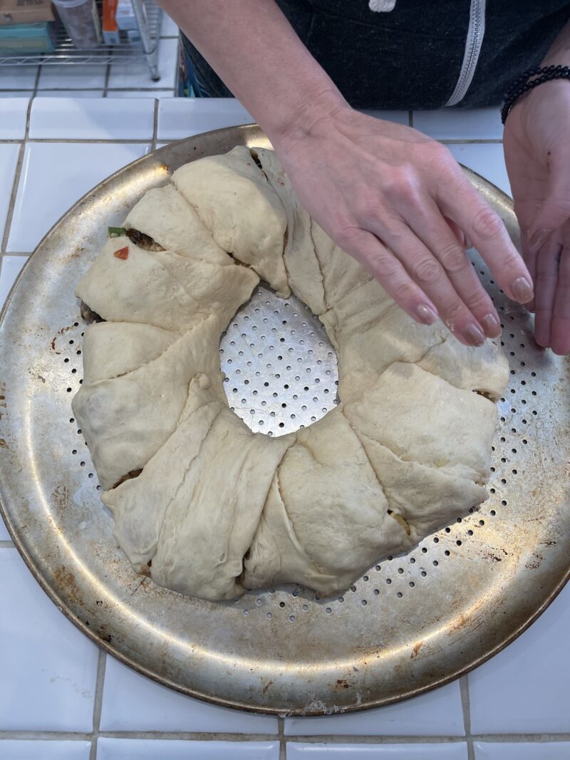 folded-filled-crescent-roll-wreath