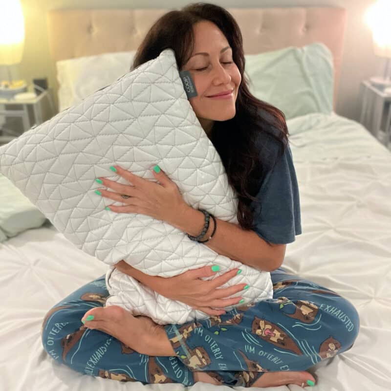 coop pillow healthy voyager