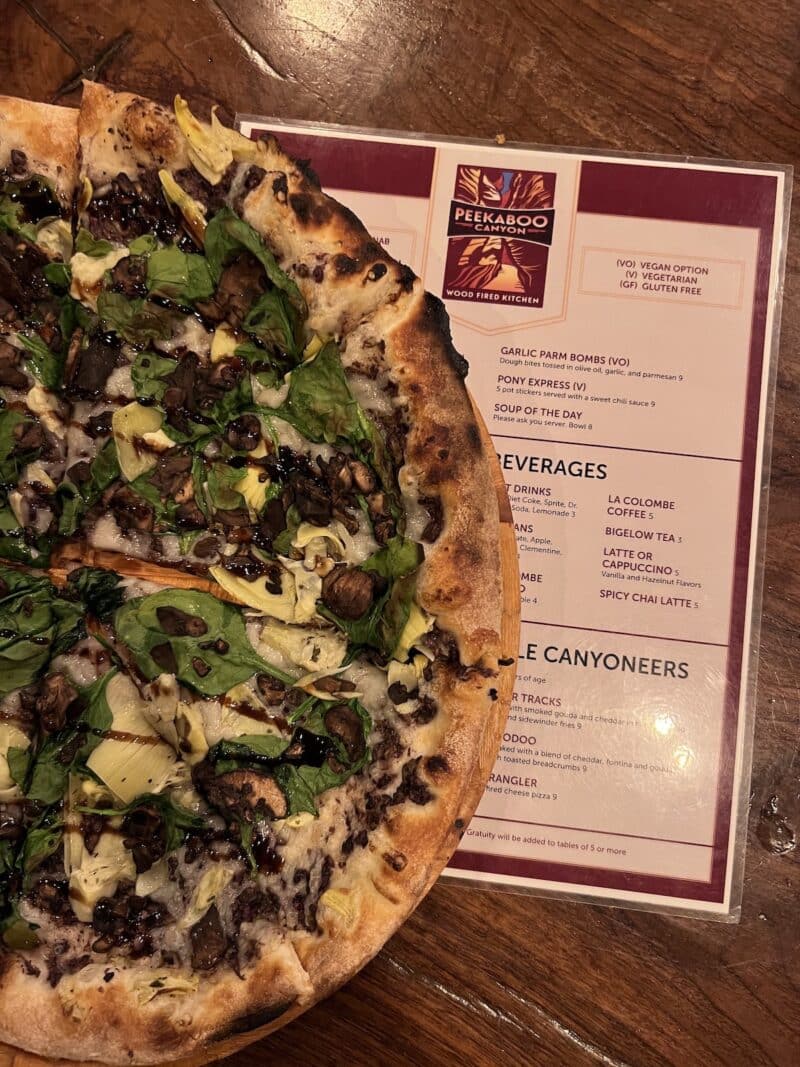 peekaboo-canyon-vegan-pizza-kanab-healthy-voyager