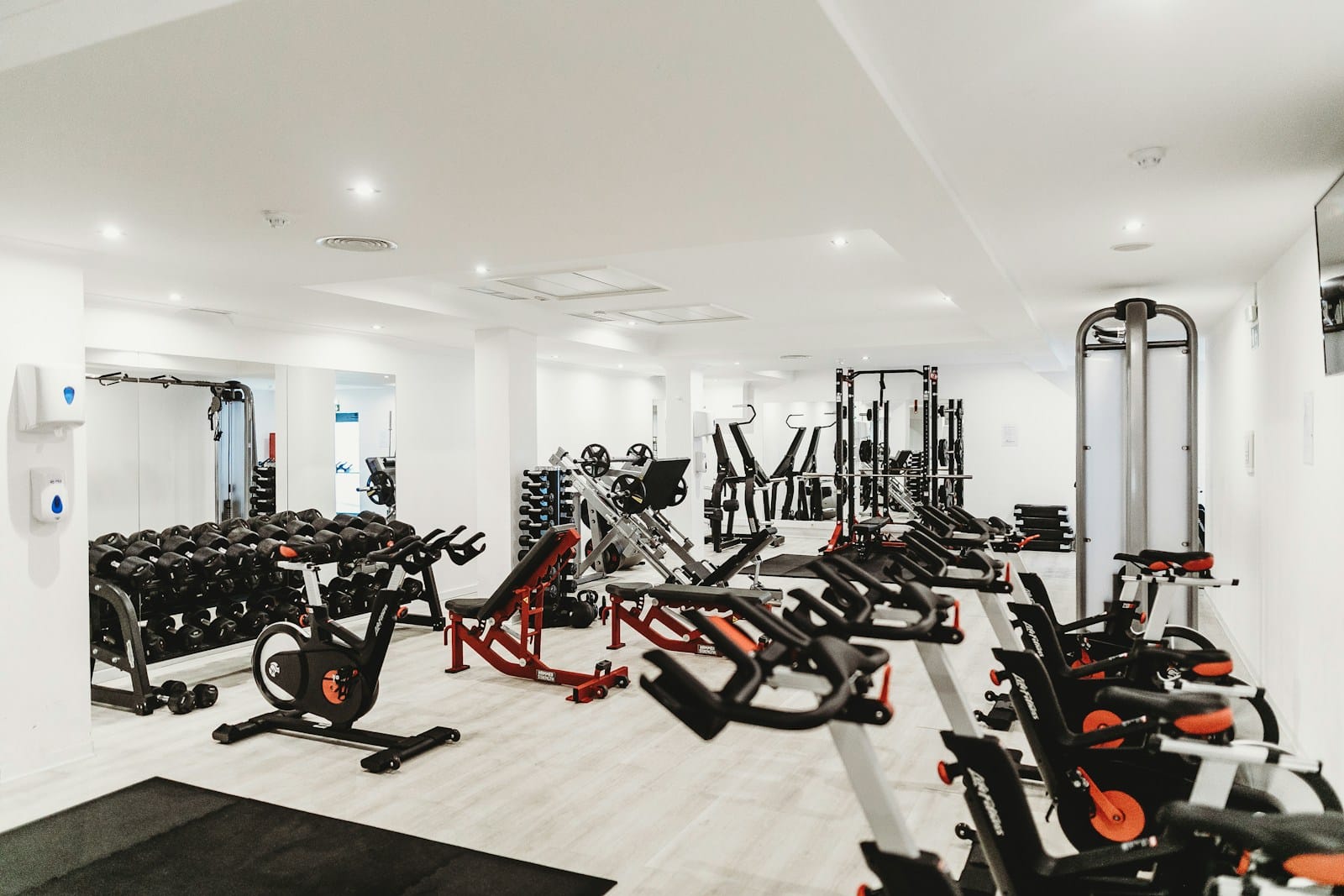 Deciding whether to sign up for a gym or stick to ...