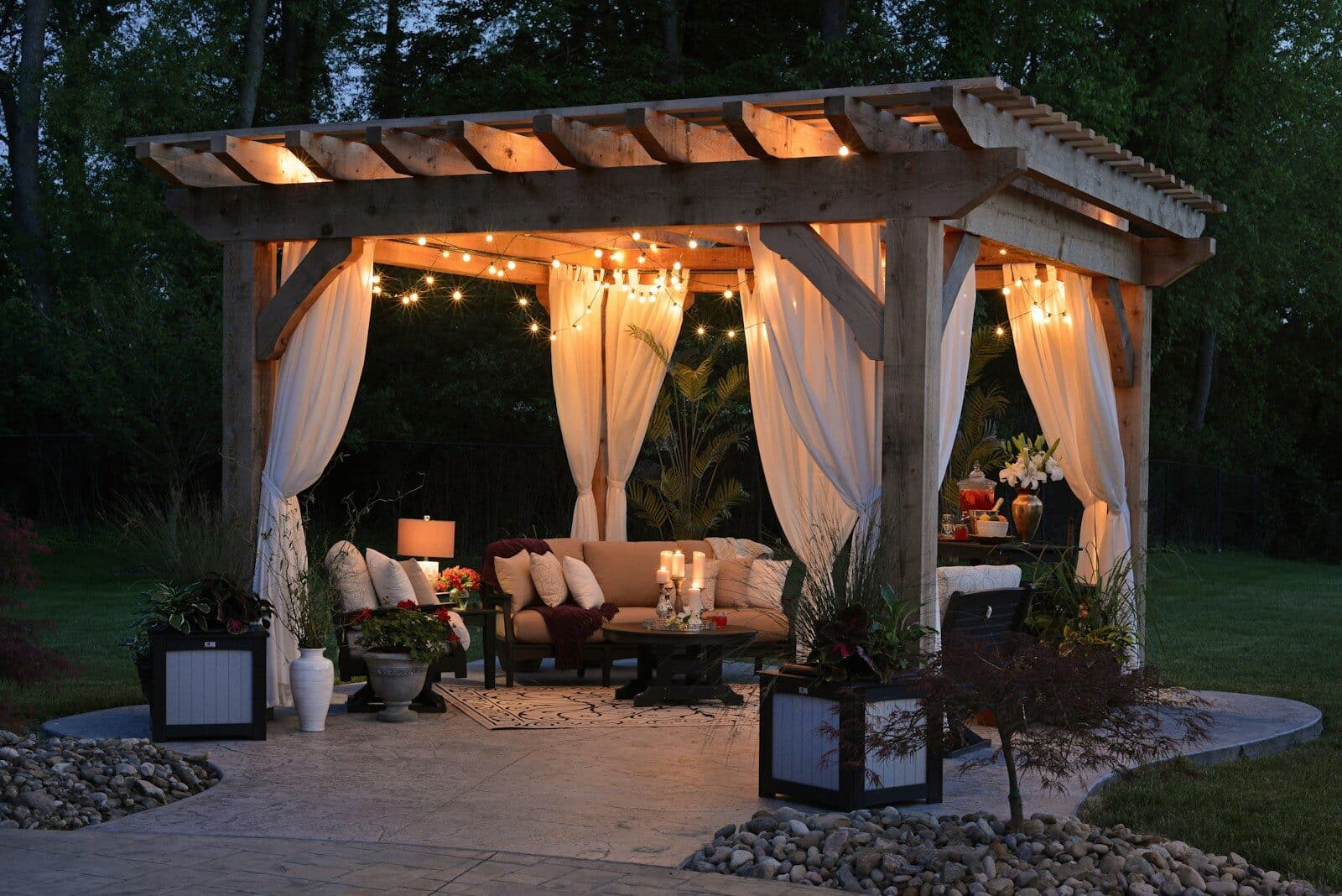 Why Outdoor Entertaining Spaces Are Reshaping Modern Home Design